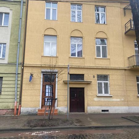 Апартаменти На Вулиці Антоновича Lviv Exterior foto